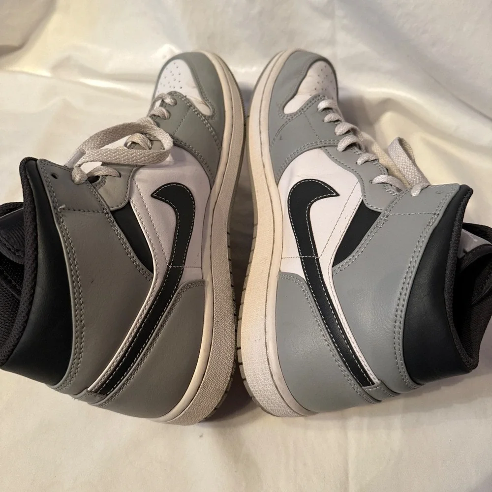 Jordan air mid